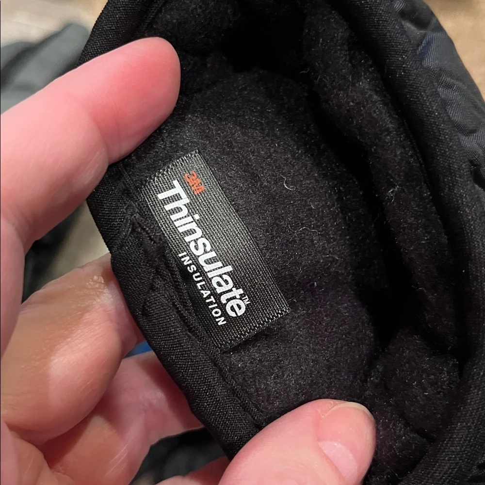 New NWT 3M Thinsulate 40 grams insulated L/XL black gray waterproof long gloves